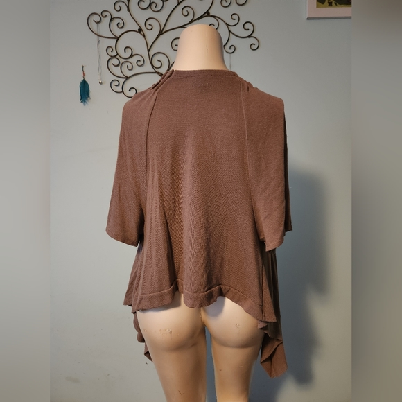 Short sleeve Ruffle draping cardigan - Picture 4 of 4